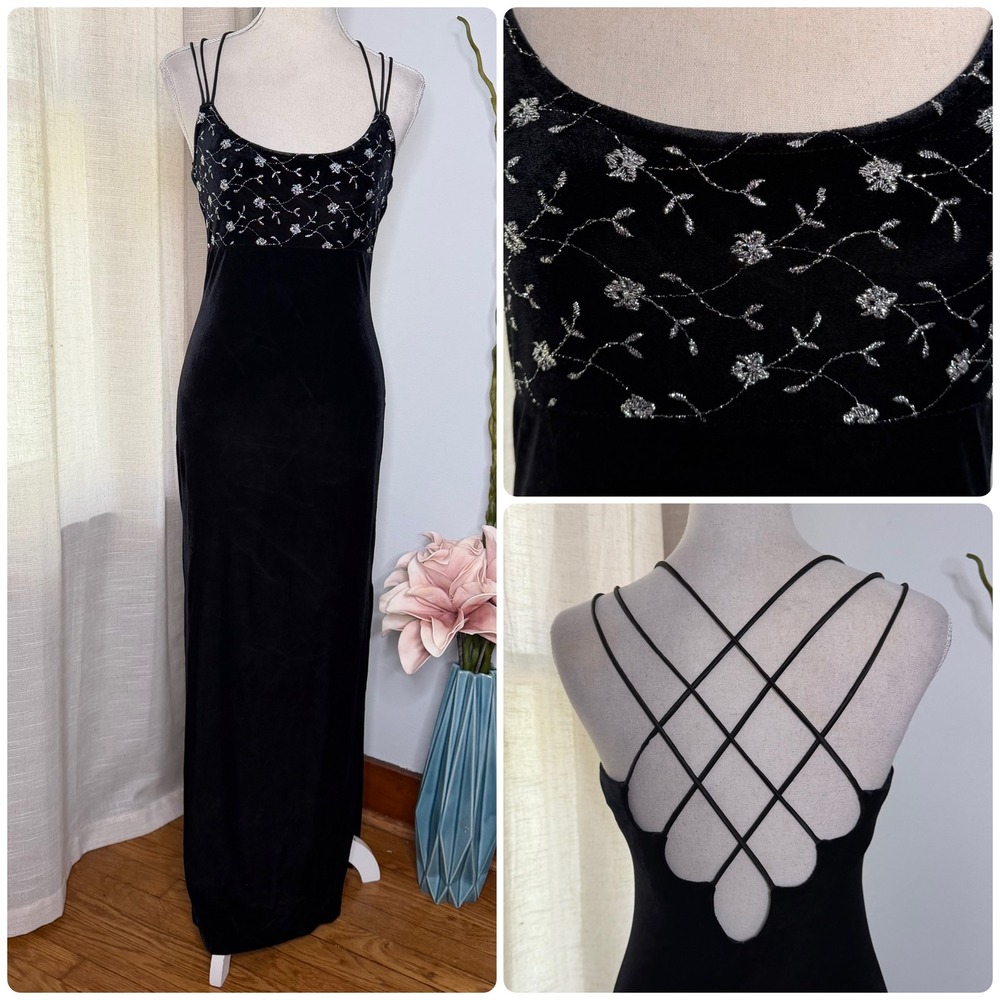 90s Vintage Roberta Maxi Dress Velvet Floral Embroidered Strappy Black Medium
